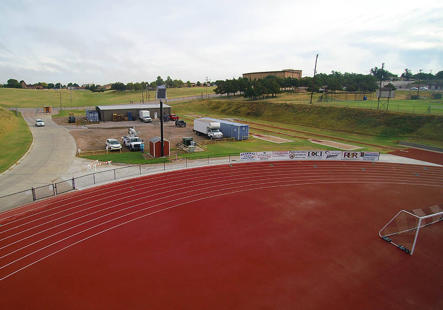 A SINGLE DANLEY JERICHO HORN ROCKS 5000SEAT MEMORIAL STADIUM Danley