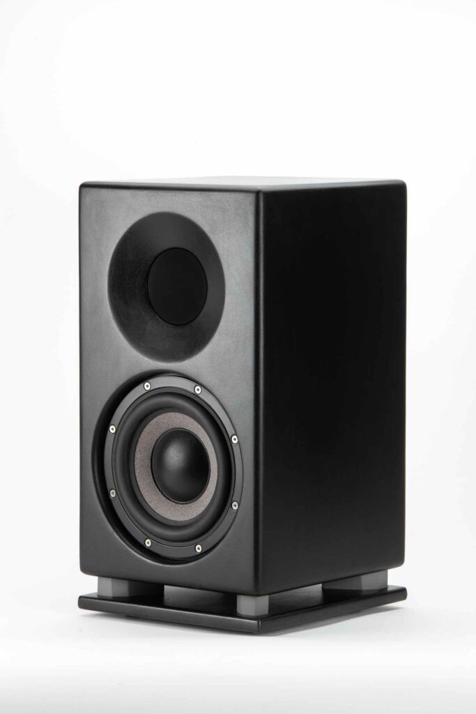 TDH3-P studio monitor